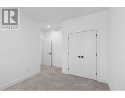 37 EVYLEAN COURT - 31