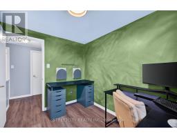 30 - 825 DUNDALK DRIVE - 24