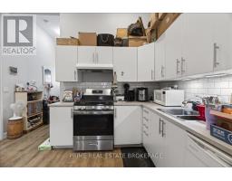 193 CLARENCE STREET - 32