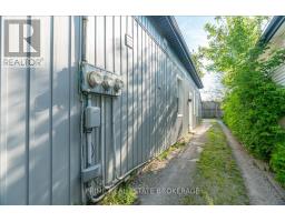 193 CLARENCE STREET - 36