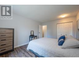104 - 70 FIDDLERS GREEN ROAD - 9
