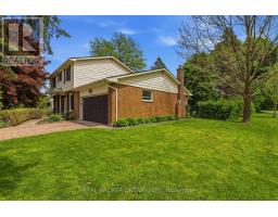 196 WYCHWOOD PARK - 39