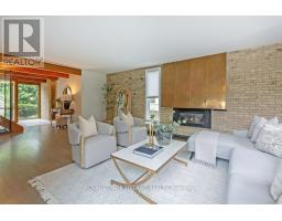 12 MAYFAIR DRIVE - 11
