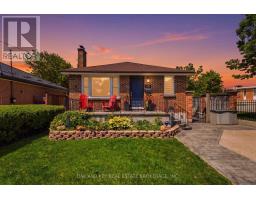 169 ELLSWORTH CRESCENT - 40