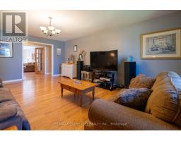 176 EASTMAN AVENUE - 23