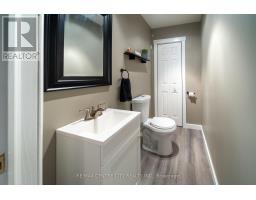 176 EASTMAN AVENUE - 27