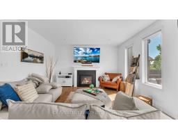 16 PEREGRINE AVENUE - 12