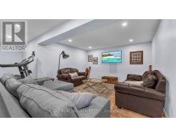 16 PEREGRINE AVENUE - 27