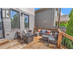 16 PEREGRINE AVENUE - 33