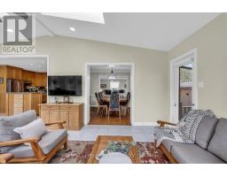 26 NORTHCREST DRIVE - 13