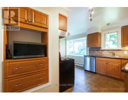 37 DENNIS AVENUE - 19