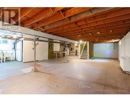 37 DENNIS AVENUE - 33