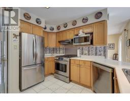 462 AMBLESIDE DRIVE - 18