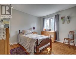 462 AMBLESIDE DRIVE - 24