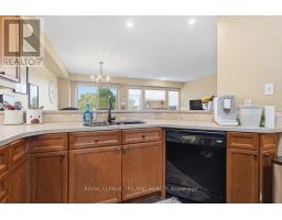 127 - 600 HYDE PARK ROAD - 15