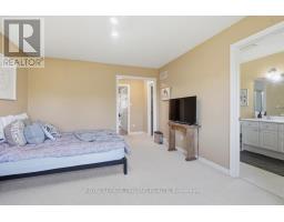 127 - 600 HYDE PARK ROAD - 18