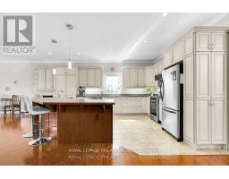 7119 CLAYTON WALK - 14
