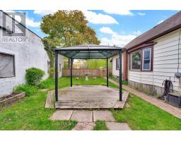 3 HOLBORN AVENUE - 34
