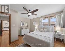 2 LYNDALE AVENUE - 27
