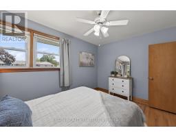 2 LYNDALE AVENUE - 29