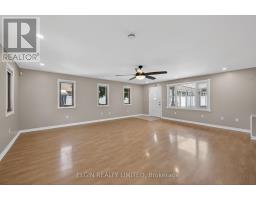 2 LYNDALE AVENUE - 33