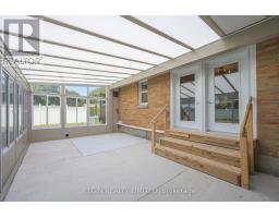 2 LYNDALE AVENUE - 38