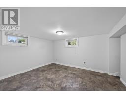 2 LYNDALE AVENUE - 40