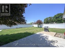 2 LYNDALE AVENUE - 7