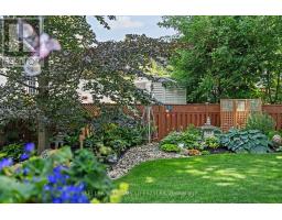 71 BLACKTHORNE CRESCENT - 32