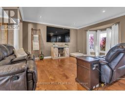6 BONNIE PLACE - 11