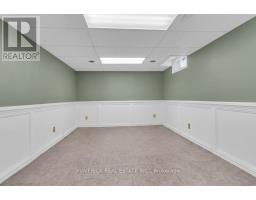 6 BONNIE PLACE - 31