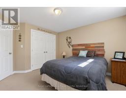 86 HURON STREET W - 32