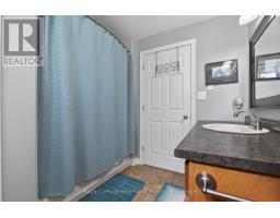86 HURON STREET W - 35