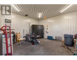 86 HURON STREET W - 44