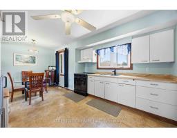 893 HOLLANDS AVENUE - 19