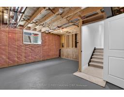 11 POSTMA CRESCENT - 29