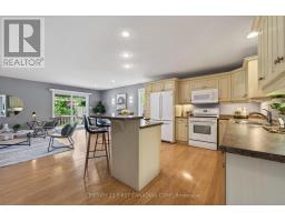 171 FRANCIS STREET - 4
