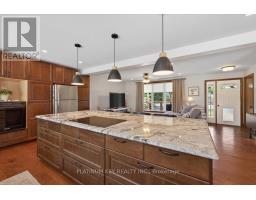 8271 GLENGYLE DRIVE - 12