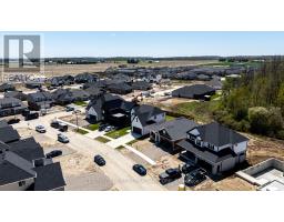 5 HARTLAND CIRCLE - 39