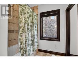 103 UNION AVENUE - 27