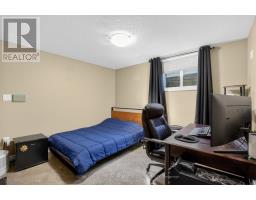 103 UNION AVENUE - 35