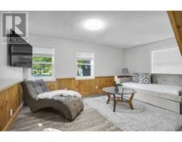 3692 BEVERLY GLEN - 17