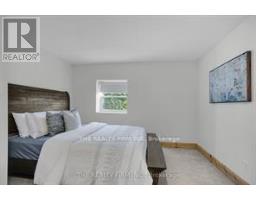 3692 BEVERLY GLEN - 22