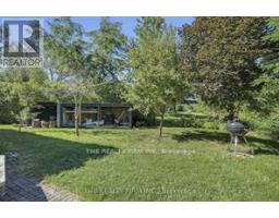 3692 BEVERLY GLEN - 34