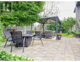 2 STONEYCREEK CRESCENT - 30