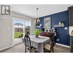 17 BRIDLE PATH - 12