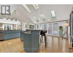 712 RIVERSIDE DRIVE - 10