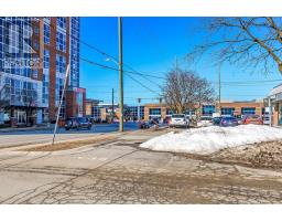 402 - 626 FIRST STREET - 16