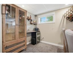 16 LINDBROOK COURT - 32