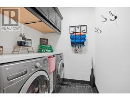 16 LINDBROOK COURT - 44